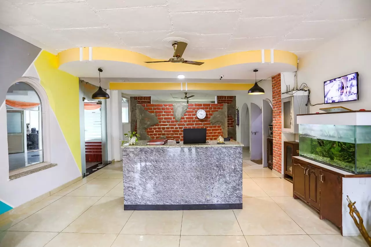 Acme Inn